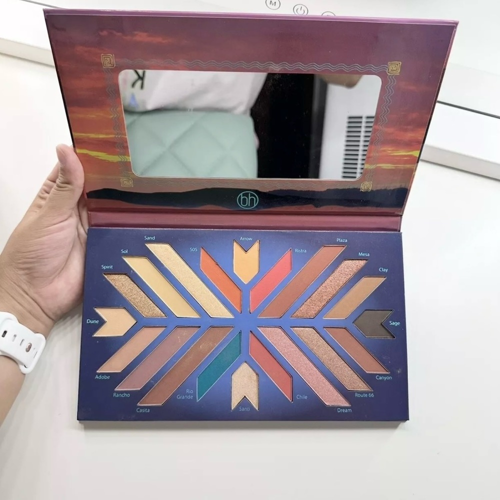 Bh Cosmetics Santa Fe Pallet